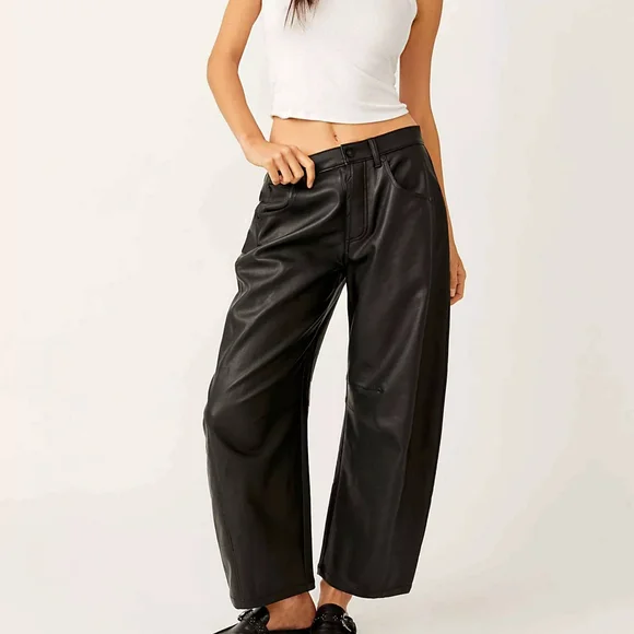 WE THE FREE GOOD LUCK VEGAN LEATHER MID-RISE BARREL JEANS - SIZE 27- COLOR BLACK - Picture 1 of 12